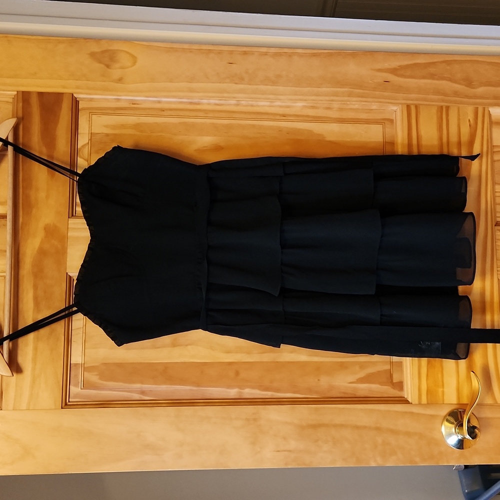 AE • Cute tiered LBD | 6